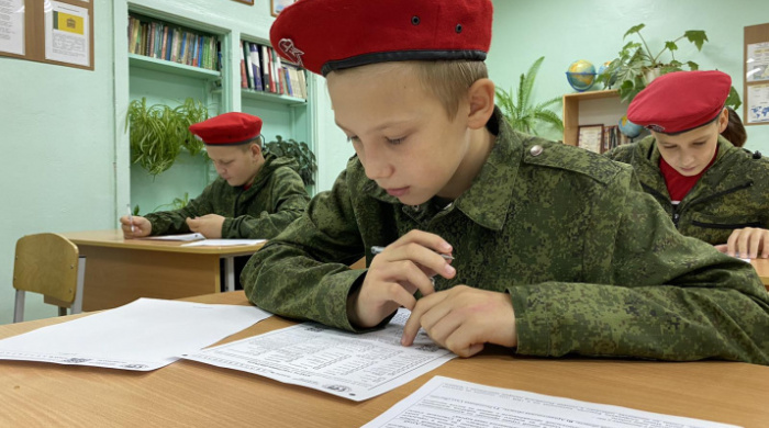 Геодиктант на площадке в средней школе села Кижеватово (Пензенская область). Фото: Елена Еськина.