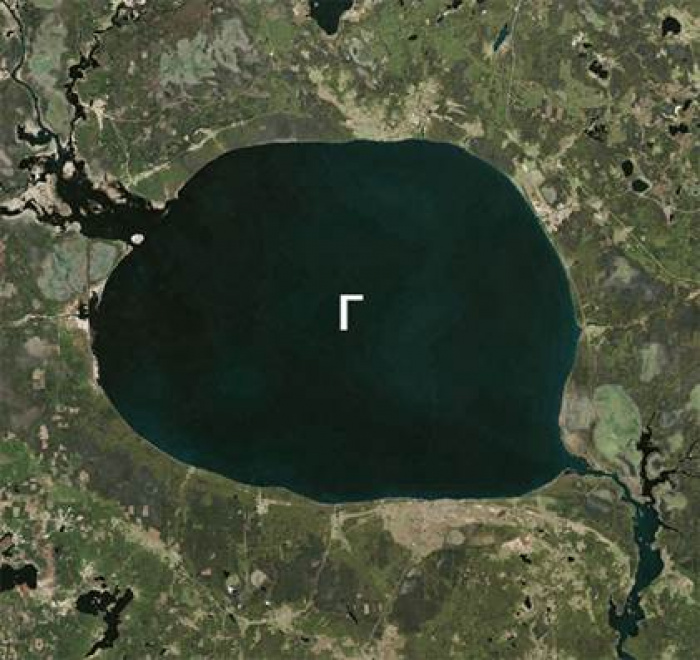 Озеро спутник. Плещеево озеро со спутника. Белое озеро Спутник. Озера со спутника. Озеро белое вид со спутника.